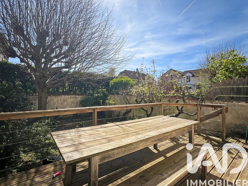 Maison - 140 m² - 6 pièces