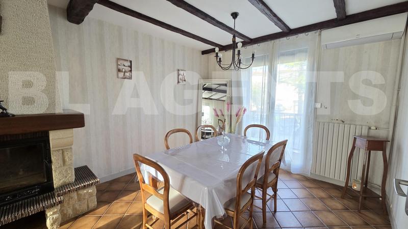 Maison - 97 m² - 5 pièces