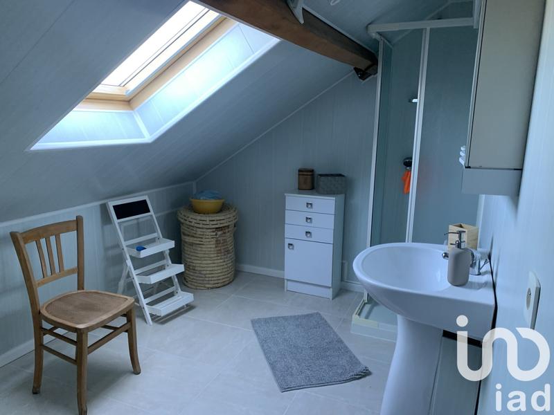 Maison - 219 m² - 9 pièces