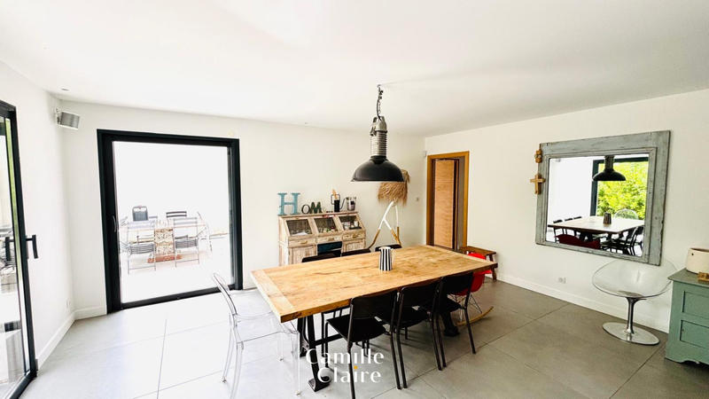 Maison - 175 m² - 5 pièces