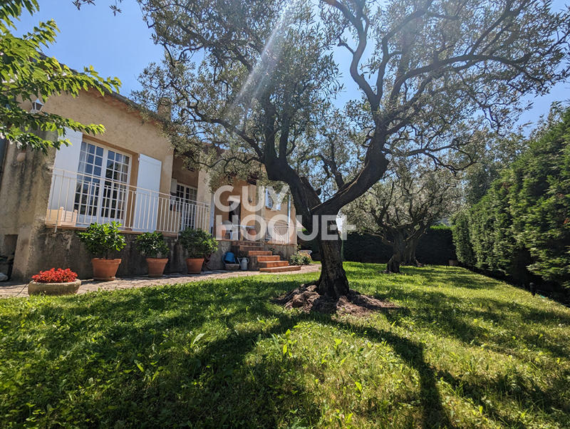 Maison - 177 m² - 6 pièces