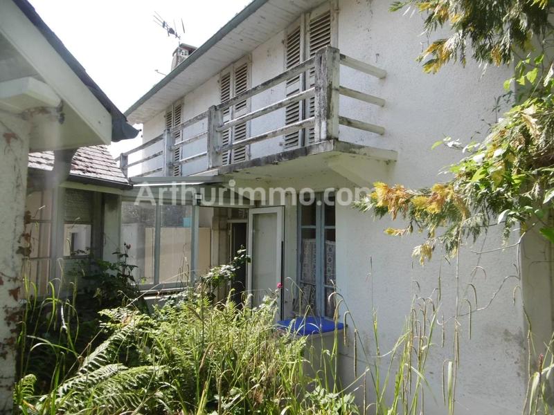 Maison - 570 m² - 31 pièces