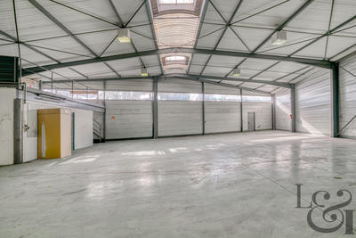 Local commercial - 335 m²