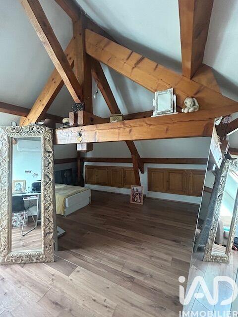 Maison - 137 m² - 5 pièces