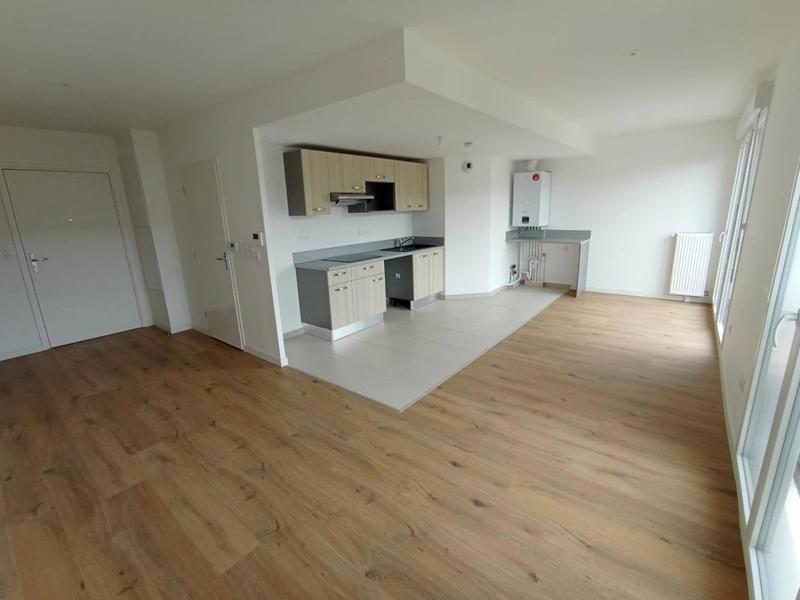 Appartement - 90 m² - 4 pièces