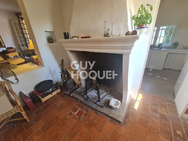 Maison - 270 m² - 10 pièces