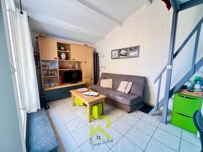 Studio - 25 m² - 1 pièce