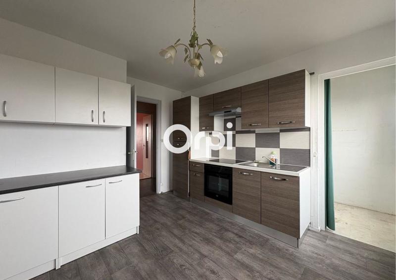 Appartement - 81 m² - 3 pièces