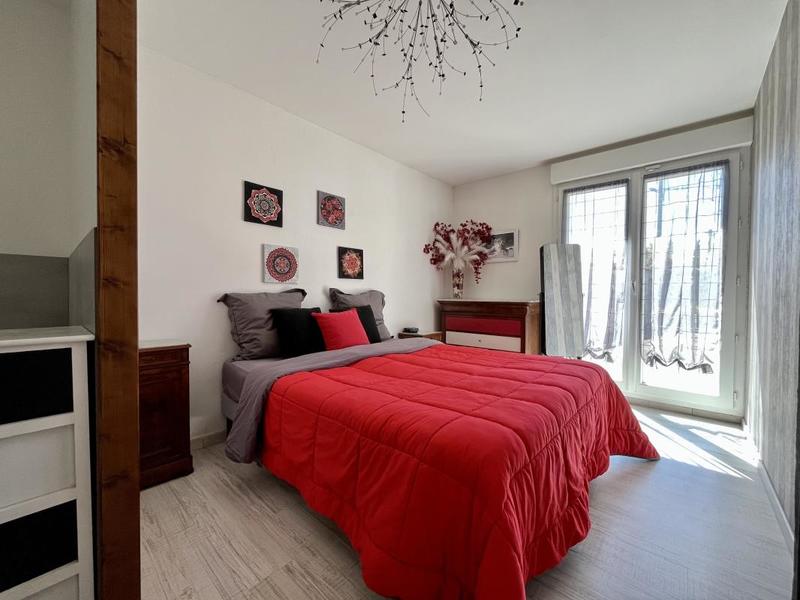 Villa - 295 m² - 8 pièces