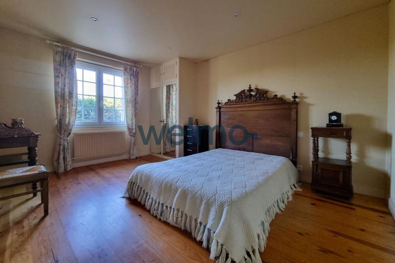 Maison - 180 m² - 6 pièces