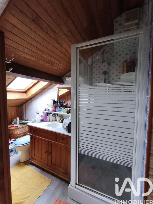 Maison - 90 m² - 5 pièces