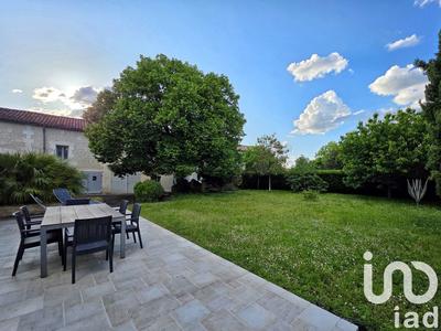 Maison - 380 m² - 12 pièces