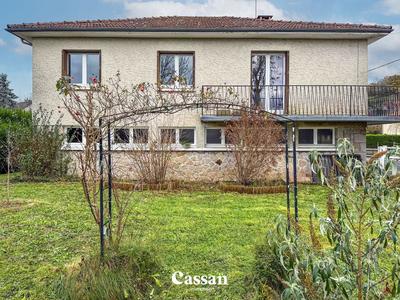 Maison - 97 m² - 5 pièces
