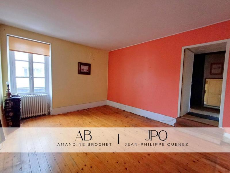 Maison - 200 m² - 7 pièces