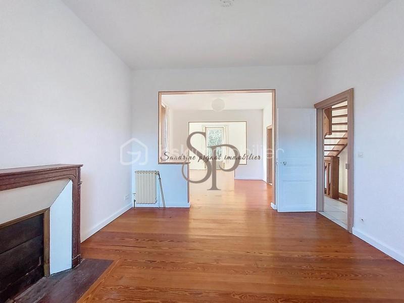 Maison en pierre - 190 m² - 8 pièces