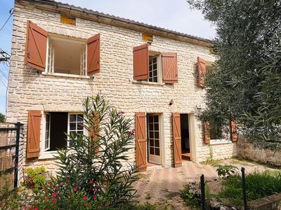 Maison de village - 111 m² - 5 pièces