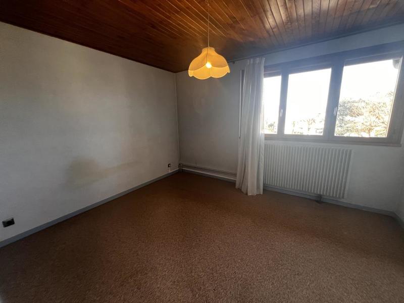 Villa - 90 m² - 4 pièces