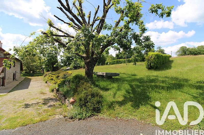 Maison de village - 180 m² - 9 pièces