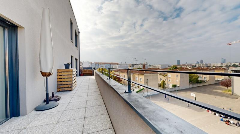 Appartement - 94 m² - 4 pièces