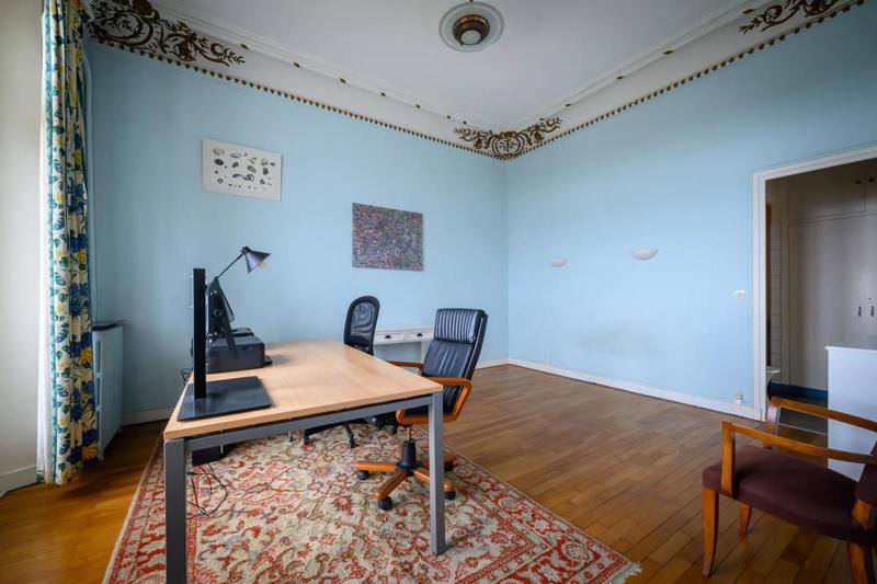 Appartement - 177 m² - 6 pièces