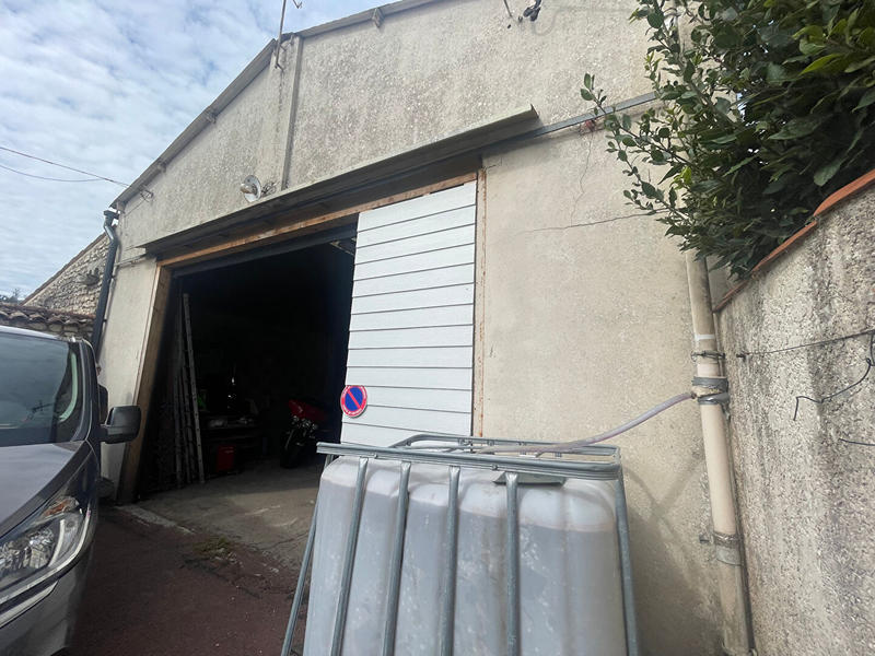 Maison - 233 m² - 9 pièces