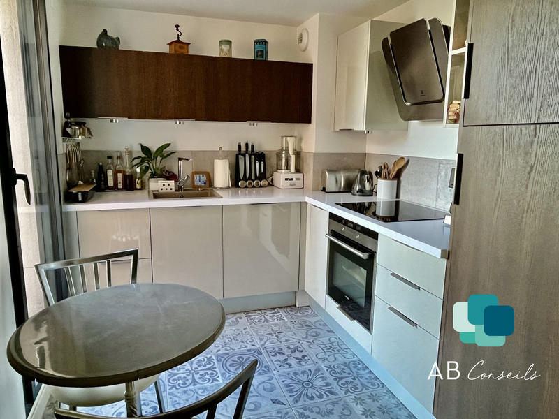 Appartement - 79 m² - 3 pièces