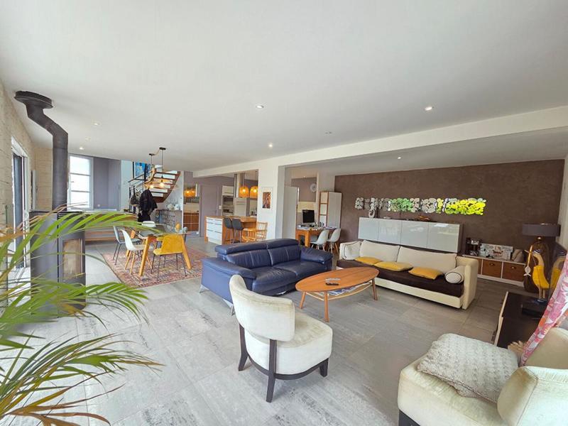 Maison - 156 m² - 6 pièces