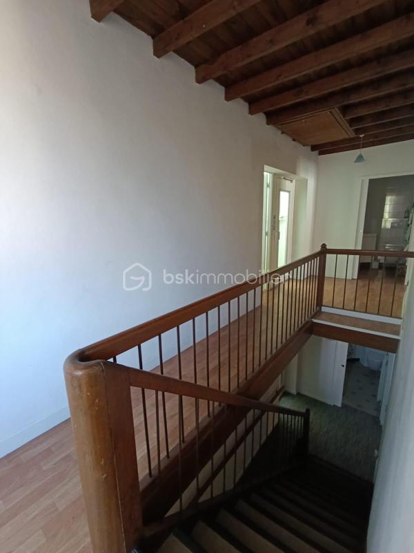 Maison de village - 303 m² - 11 pièces