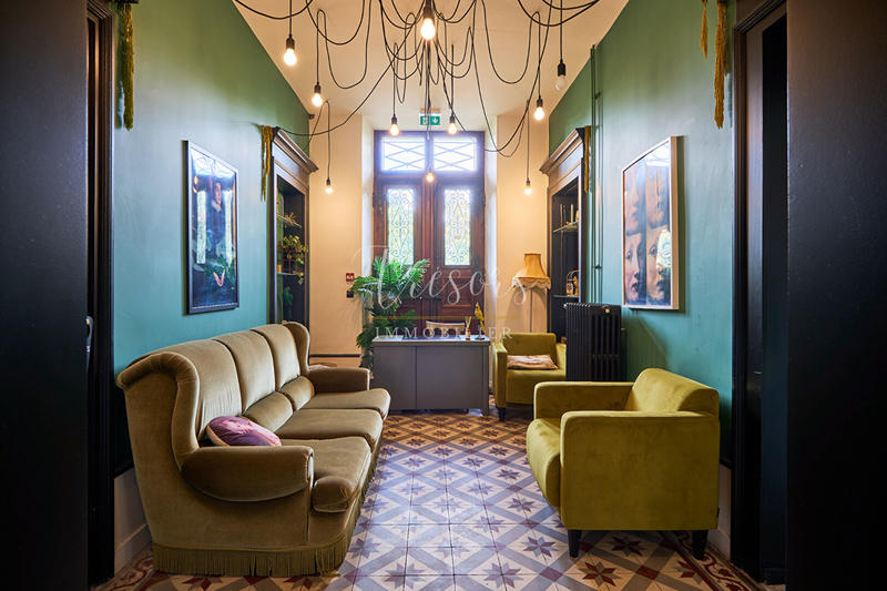 Hôtel particulier - 559 m² - 16 pièces