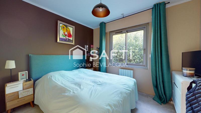 Maison - 201 m² - 7 pièces