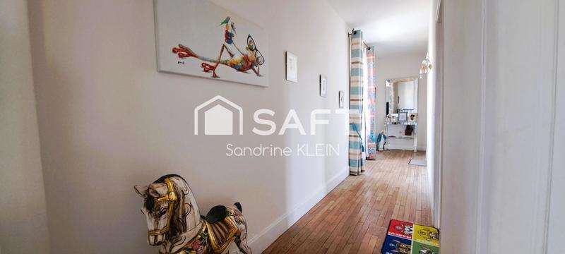 Maison - 217 m² - 6 pièces