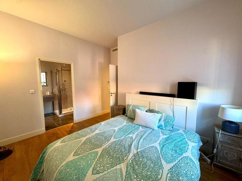 Maison d'architecte - 300 m² - 6 pièces