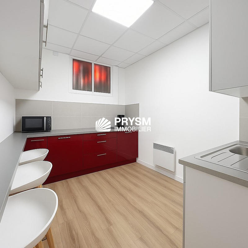 Local d'activités - 242 m²