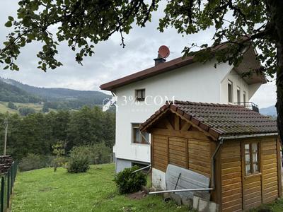 Maison - 102 m² - 6 pièces