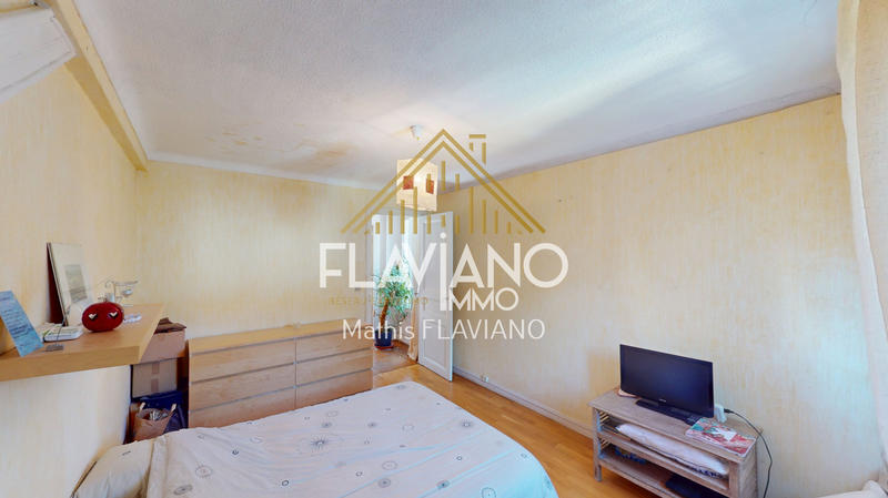 Appartement - 85 m² - 3 pièces