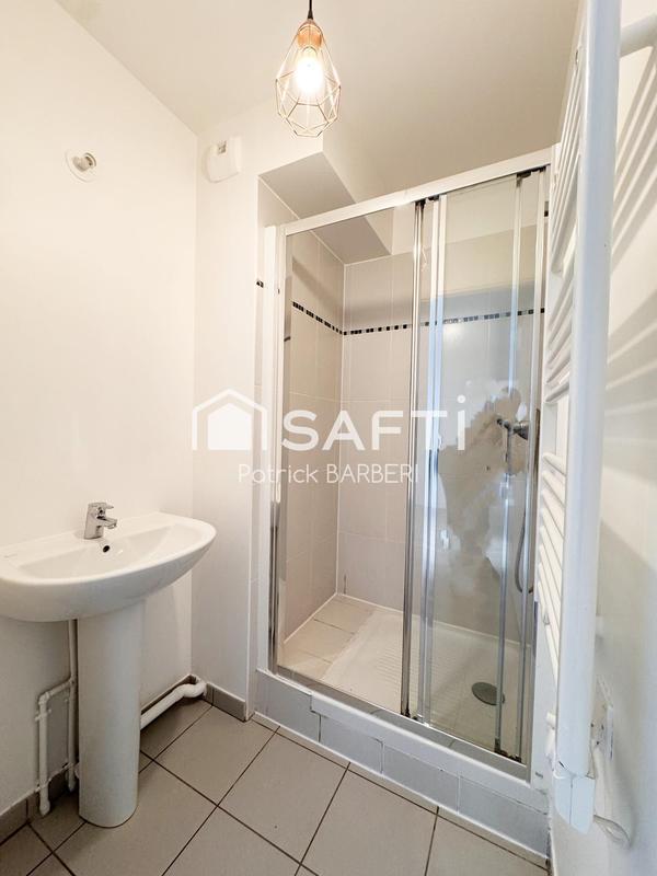 Appartement - 85 m² - 5 pièces