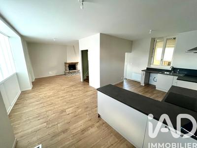 Maison de village - 140 m² - 8 pièces