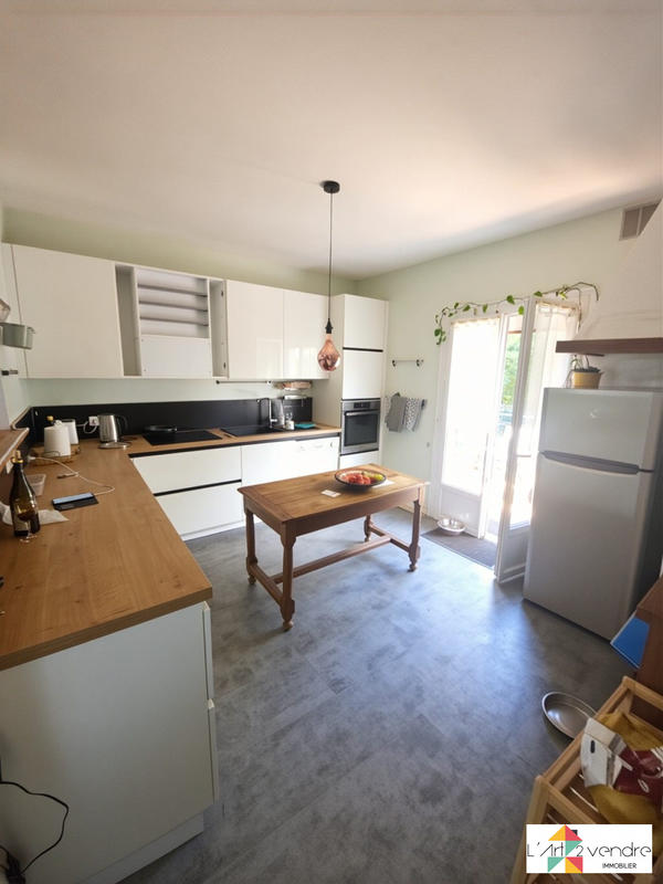 Maison - 92 m² - 4 pièces