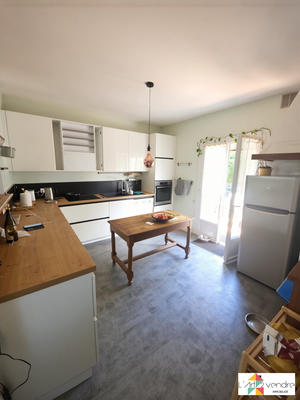 Maison - 92 m² - 4 pièces