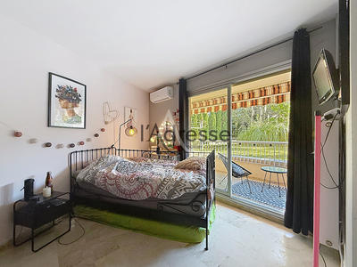 Appartement - 93 m² - 5 pièces