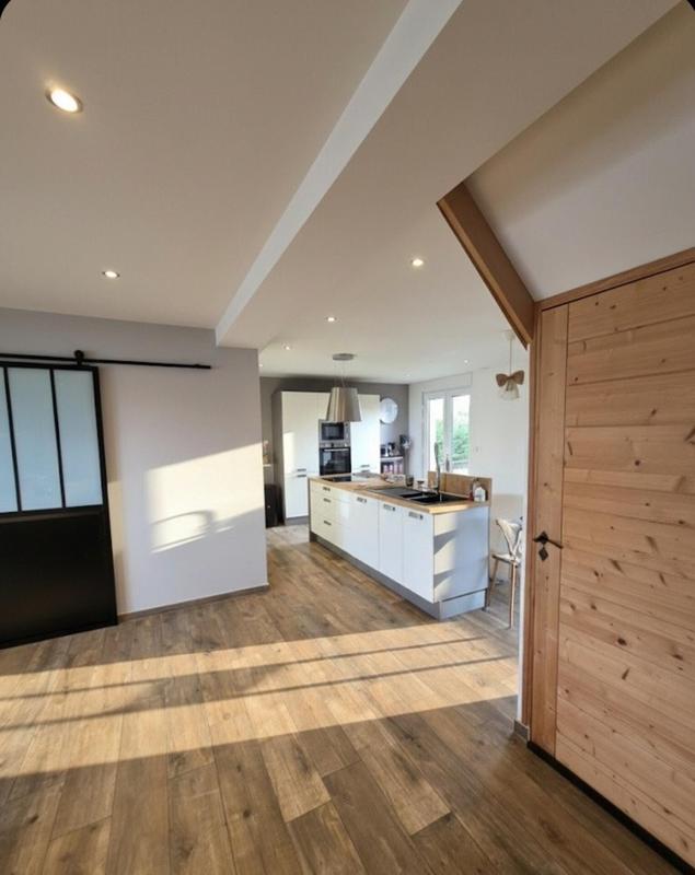 Maison - 137 m² - 6 pièces