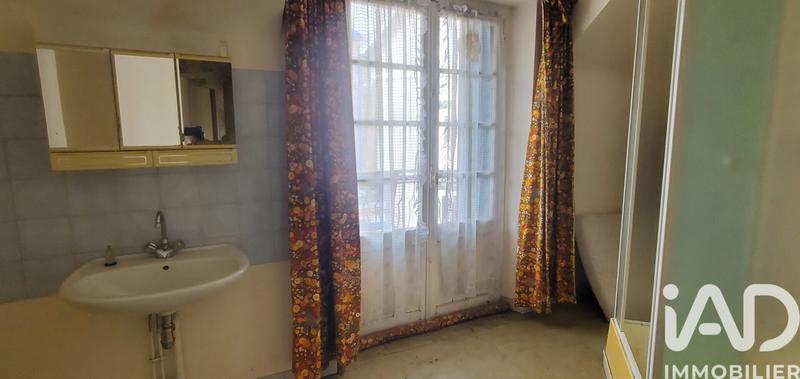 Maison - 210 m² - 9 pièces