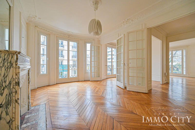 Appartement - 135 m² - 5 pièces