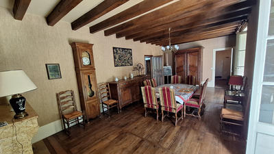 Propriété - 373 m² - 15 pièces