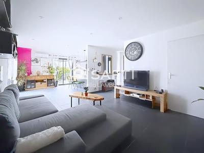 Maison - 97 m² - 4 pièces