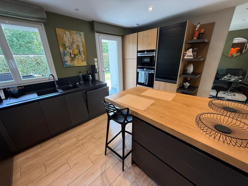 Villa - 182 m² - 5 pièces