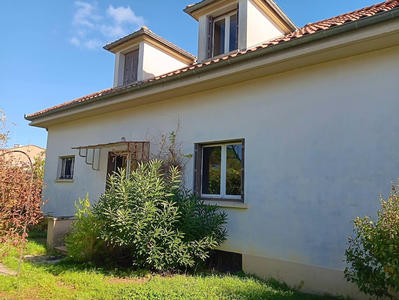 Maison - 180 m² - 6 pièces