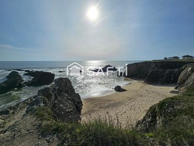 Maison - 99 m² - 4 pièces