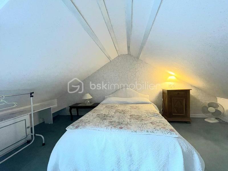 Maison traditionnelle - 164 m² - 7 pièces