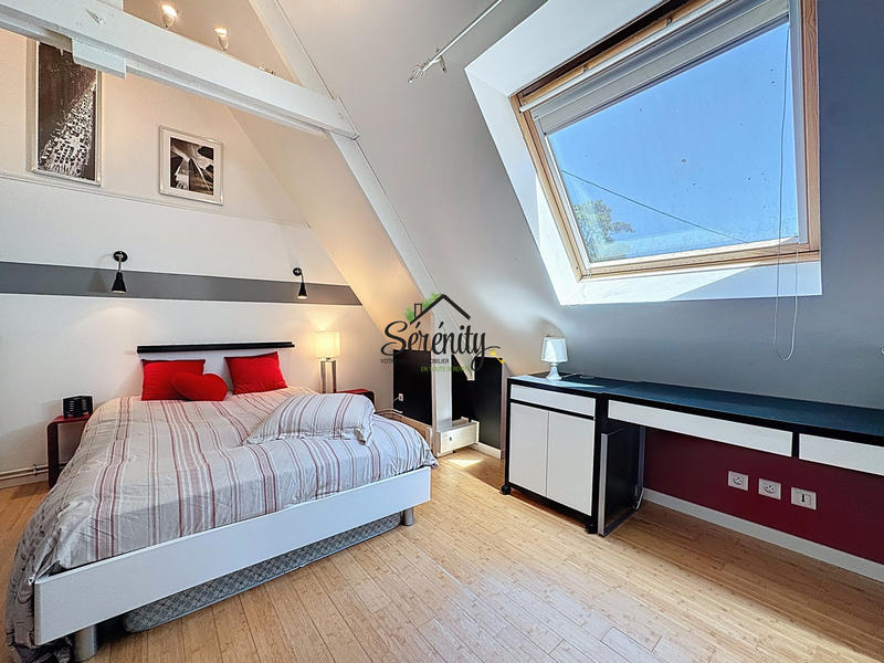 Maison - 266 m² - 8 pièces